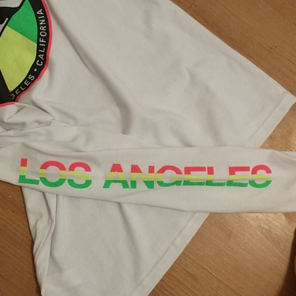 Long sleeve with young and reckless printing - Picture 4 of 4